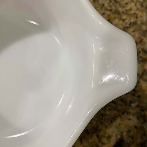 SOLD! PYREX GOOSEBERRY CASSEROLE DISH BOWL 474-B 11/2 QT PINK & WHITE NO LID - Picture 9 of 10